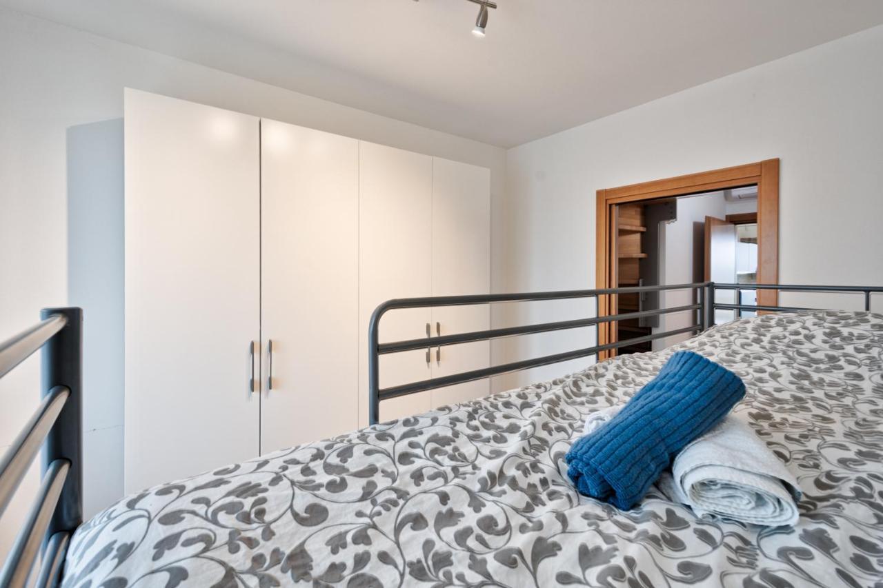 Apartamento Casa Alessandro Con Piscina Di Garda