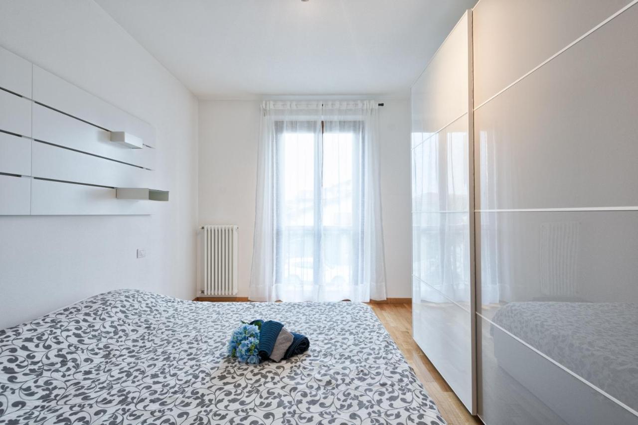 Apartamento Casa Alessandro Con Piscina Di Garda Salionze