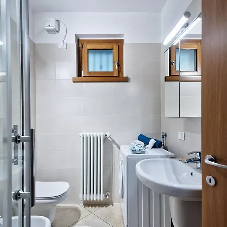 Casa Alessandro Con Piscina Lago Di Garda Salionze Exterior foto